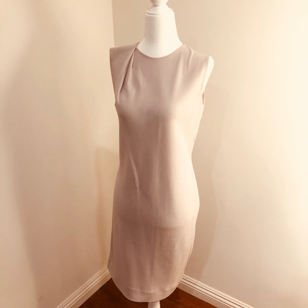 Elegant Calvin Klein Collection ivory dress
